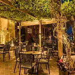Alcanea Boutique 4*