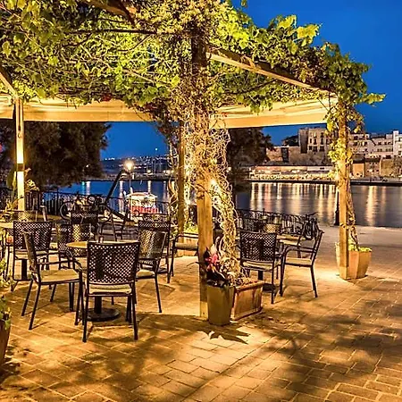 Alcanea Boutique 4*