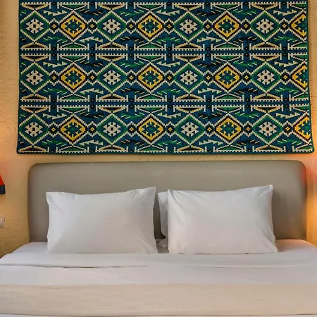 Отель Alcanea Boutique 4*